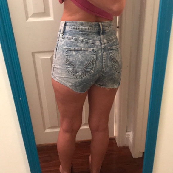 Hollister Jean Shorts - Picture 2 of 2